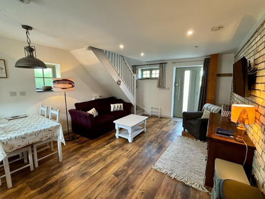 Little Bream - Pretty Cosy Cottage, Sea Views, Walk To The Beach Mawnan Smith Exteriör bild